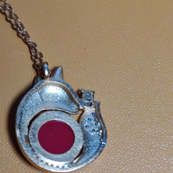 Fox necklace - Picture 4 of 5